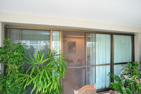 Apartamento à venda com 142m², 3 quartos e 2 vagasVaranda