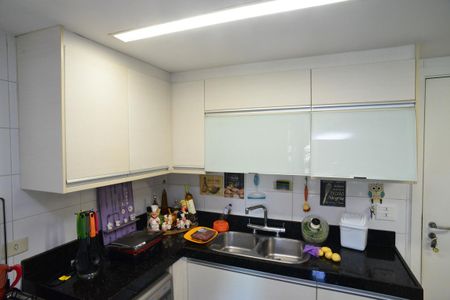 Apartamento à venda com 142m², 3 quartos e 2 vagasCozinha