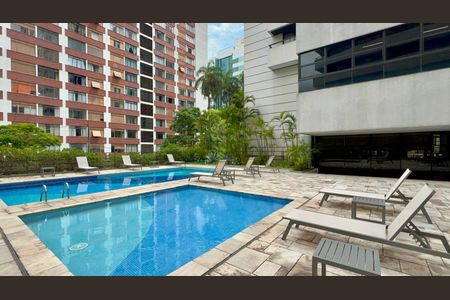 Studio à venda com 40m², 1 quarto e 1 vaga Studio à venda com 40m², 1 quarto e 1 vagaPiscina