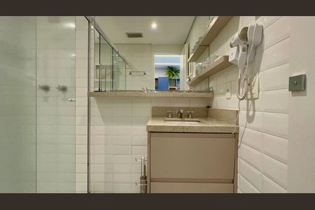 Studio à venda com 40m², 1 quarto e 1 vaga Studio à venda com 40m², 1 quarto e 1 vagaBanheiro