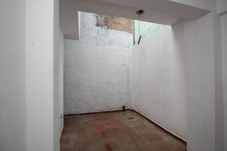 Casa para alugar com 110m², 2 quartos e 1 vagaÁrea comum