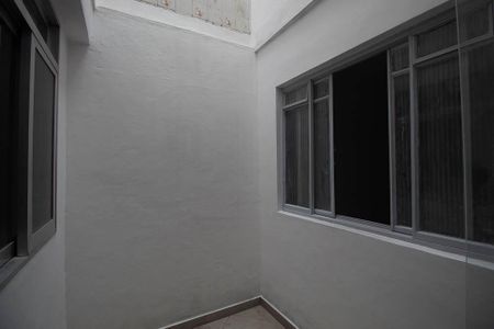 Casa para alugar com 110m², 2 quartos e 1 vagaQuintal