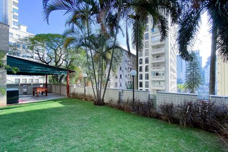 Apartamento à venda com 220m², 2 quartos e 3 vagas