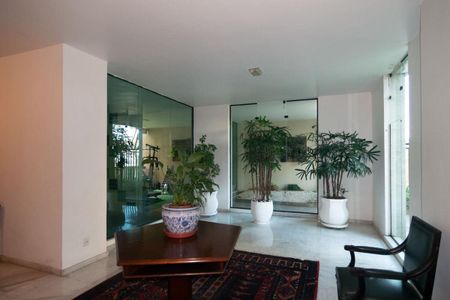 Apartamento à venda com 220m², 2 quartos e 3 vagas