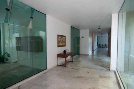 Apartamento à venda com 220m², 2 quartos e 3 vagas