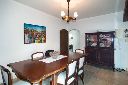 Apartamento à venda com 220m², 2 quartos e 3 vagas