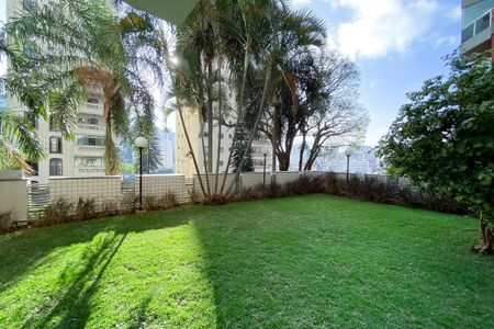 Apartamento à venda com 220m², 2 quartos e 3 vagas