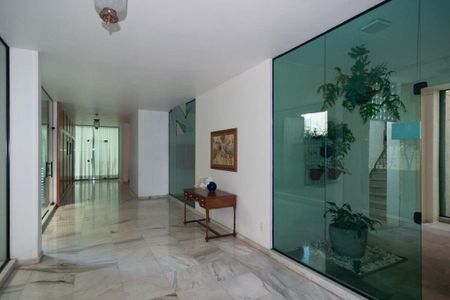 Apartamento à venda com 220m², 2 quartos e 3 vagas