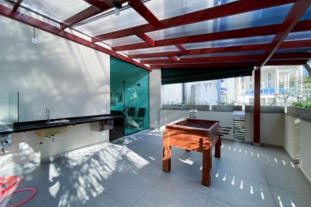 Apartamento à venda com 220m², 2 quartos e 3 vagas