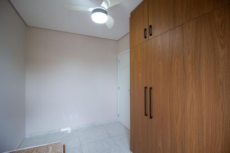 Quarto 2 de apartamento para alugar com 2 quartos, 47m² em Jardim Wanel Ville V, Sorocaba