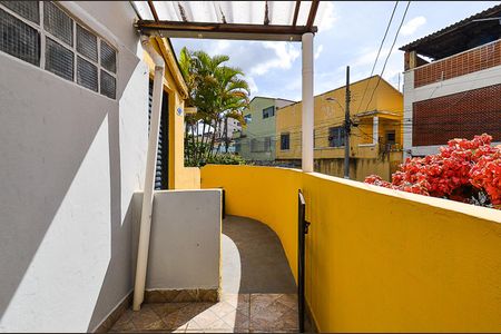 Casa para alugar com 50m², 1 quarto e sem vaga Casa para alugar com 50m², 1 quarto e sem vagaEntrada