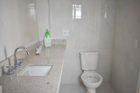 Apartamento para alugar com 105m², 2 quartos e 3 vagasBanheiro da Suíte 1