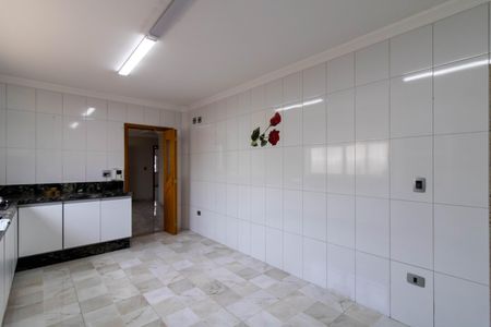 Casa à venda com 220m², 2 quartos e 4 vagas Casa à venda com 220m², 2 quartos e 4 vagasCozinha