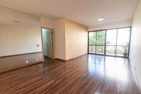 Apartamento à venda com 113m², 3 quartos e 2 vagasFoto 01