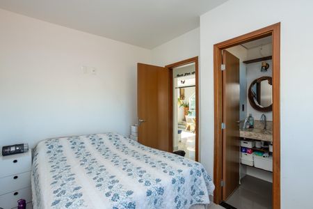 Apartamento à venda com 112m², 3 quartos e 2 vagasQuarto 2