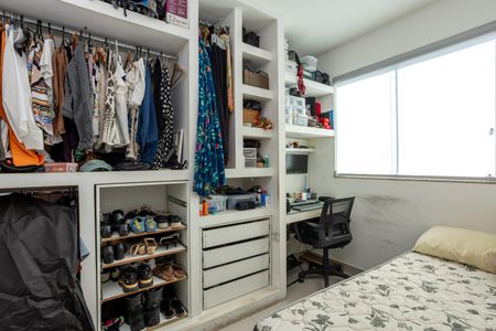 Apartamento à venda com 112m², 3 quartos e 2 vagasQuarto 3