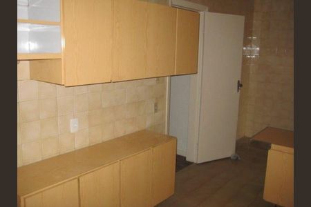 Apartamento para alugar com 160m², 3 quartos e 1 vaga