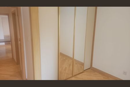Apartamento à venda com 103m², 2 quartos e 1 vagaQuarto