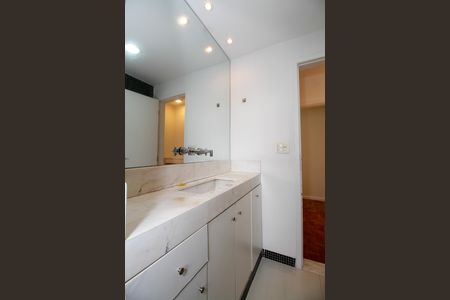 Apartamento à venda com 95m², 3 quartos e 1 vagaBanheiro da Suíte
