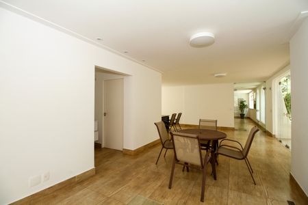 Apartamento à venda com 95m², 3 quartos e 1 vagaÁrea Comum - Salão de Festas