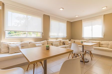 Apartamento para alugar com 39m², 2 quartos e 1 vaga Apartamento para alugar com 39m², 2 quartos e 1 vagaÁrea comum - Salão de festas