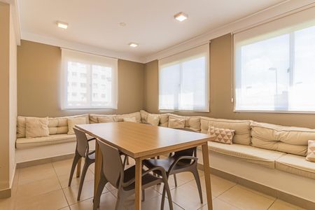Apartamento para alugar com 39m², 2 quartos e 1 vaga Apartamento para alugar com 39m², 2 quartos e 1 vagaÁrea comum - Salão de festas