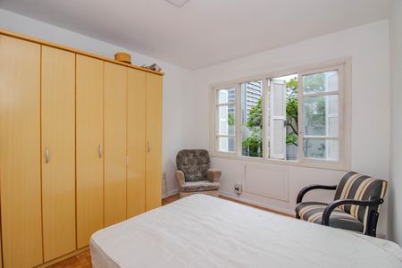 Quarto de apartamento à venda com 1 quarto, 45m² em Independência, Porto Alegre