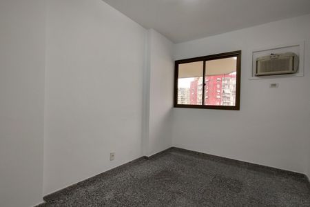 Apartamento à venda com 118m², 3 quartos e 2 vagas Apartamento à venda com 118m², 3 quartos e 2 vagasQuarto 2