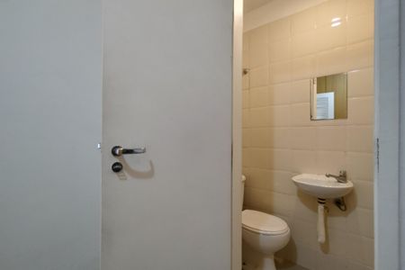 Apartamento à venda com 118m², 3 quartos e 2 vagas Apartamento à venda com 118m², 3 quartos e 2 vagasBanheiro de Serviço