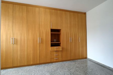 Apartamento à venda com 118m², 3 quartos e 2 vagas Apartamento à venda com 118m², 3 quartos e 2 vagasQuarto 1 - Suíte