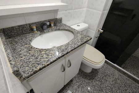 Apartamento à venda com 118m², 3 quartos e 2 vagas Apartamento à venda com 118m², 3 quartos e 2 vagasBanheiro Social