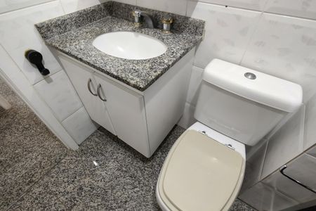 Apartamento à venda com 118m², 3 quartos e 2 vagas Apartamento à venda com 118m², 3 quartos e 2 vagasBanheiro Social