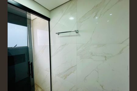 Apartamento para alugar com 94m², 3 quartos e 2 vagas Apartamento para alugar com 94m², 3 quartos e 2 vagasBanheiro da Suíte