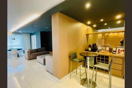 Apartamento para alugar com 94m², 3 quartos e 2 vagas Apartamento para alugar com 94m², 3 quartos e 2 vagasÁrea comum