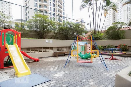 Apartamento à venda com 132m², 3 quartos e 2 vagasÁrea comum - Playground