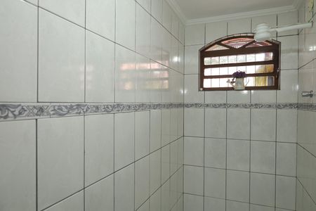 Casa à venda com 110m², 2 quartos e 2 vagasBanheiro 2