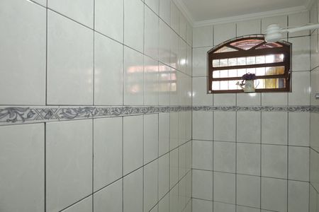 Casa à venda com 110m², 2 quartos e 2 vagasBanheiro 2