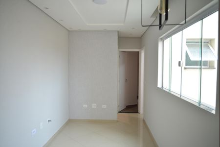 Sala de apartamento para alugar com 2 quartos, 98m² em Vila Pires, Santo André