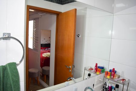 Casa à venda com 185m², 3 quartos e 5 vagasBanheiro Suíte 1