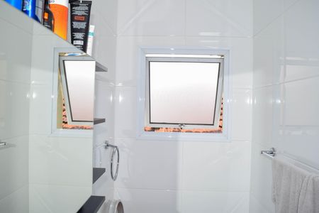 Casa à venda com 185m², 3 quartos e 5 vagasBanheiro Suíte 2