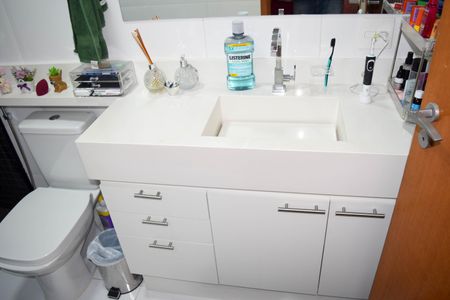 Casa à venda com 185m², 3 quartos e 5 vagasBanheiro Suíte 1