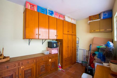 Casa à venda com 176m², 3 quartos e 2 vagasQuarto de serviço