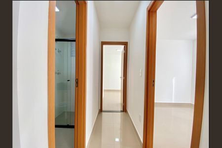 Corredor de apartamento para alugar com 2 quartos, 44m² em Cidade Industrial de Curitiba, Curitiba