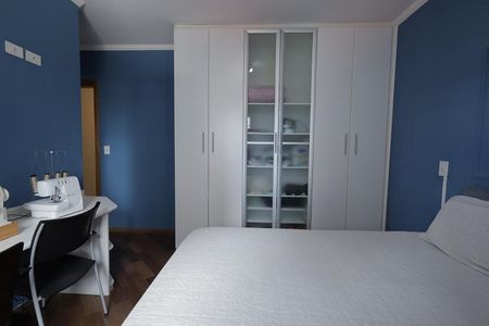 Casa à venda com 288m², 4 quartos e 5 vagasSuíte 1