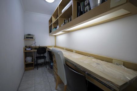 Casa à venda com 288m², 4 quartos e 5 vagasQuarto de Serviço