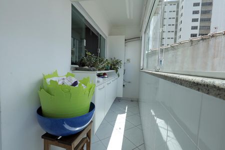 Casa à venda com 288m², 4 quartos e 5 vagasÁrea de Serviço