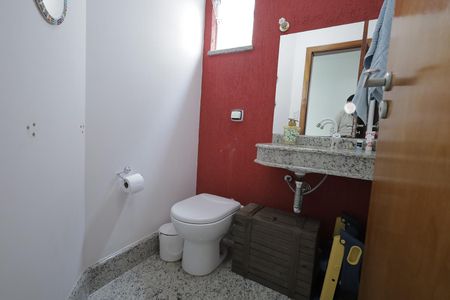 Casa à venda com 288m², 4 quartos e 5 vagasLavabo