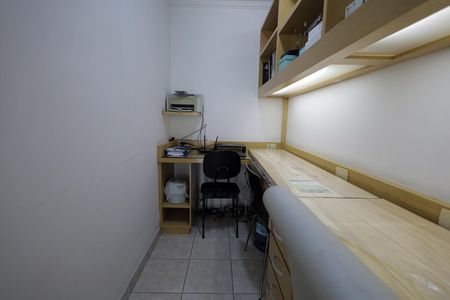 Casa à venda com 288m², 4 quartos e 5 vagasQuarto de Serviço