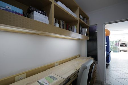 Casa à venda com 288m², 4 quartos e 5 vagasQuarto de Serviço