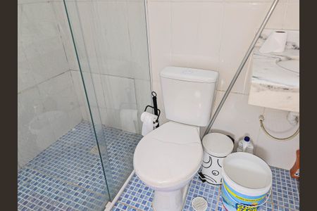 Apartamento para alugar com 86m², 2 quartos e 1 vaga Apartamento para alugar com 86m², 2 quartos e 1 vagaBanheiro da Suíte